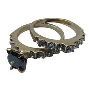 Set of 2 Size 6.5 (ish) Stackable Gold Tone White & Green Rhinestone Rings